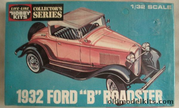 Life-Like 1/32 Ford Model 'B' Roadster (Pyro Molds), 09287 plastic model kit